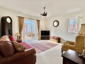 Lounge- click for photo gallery